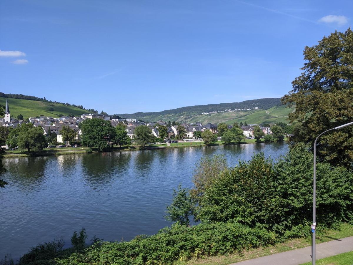 Ferienwohnung Kerstin Verbandsgemeinde Verbandsgemeinde Bernkastel-Kues Buitenkant foto